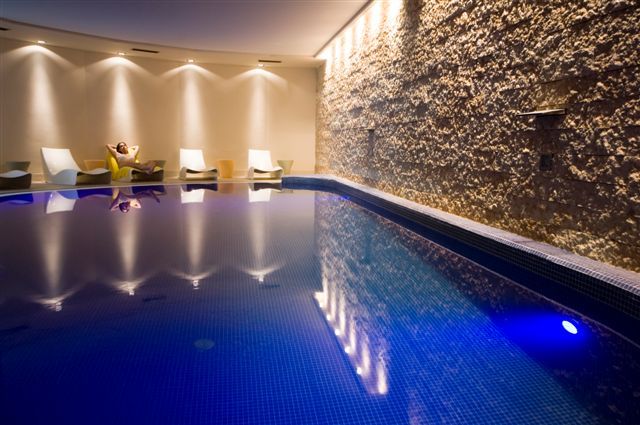 Piscina-interna